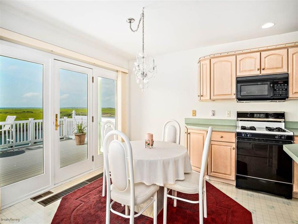 1411 HOFFMAN CANAL NORTH WILDWOOD BAYFRONT SUMMER VACATION RENTALS at